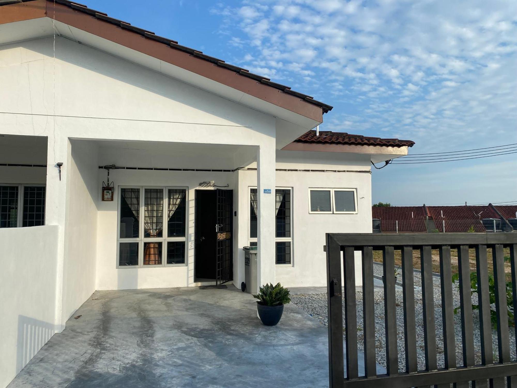 Rumah 2029 * Masjid Tanah